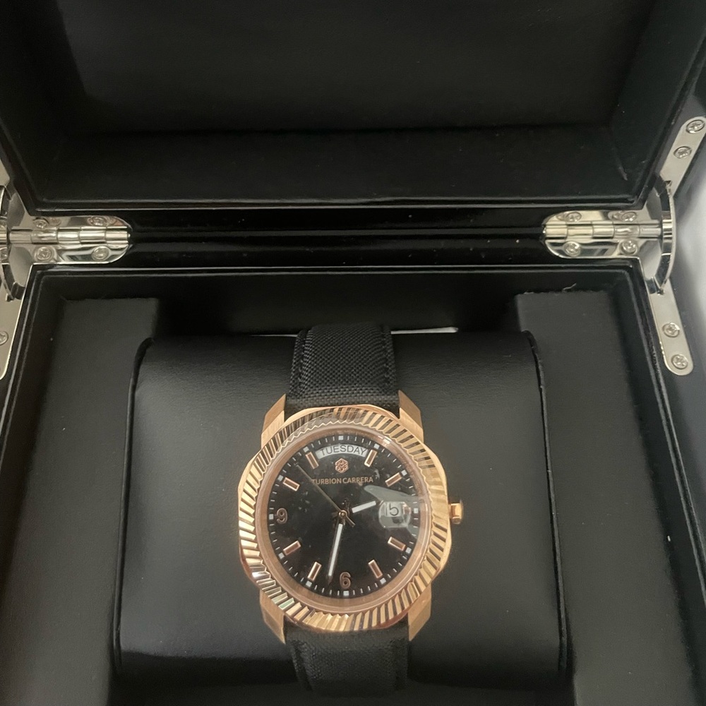 Mens watch